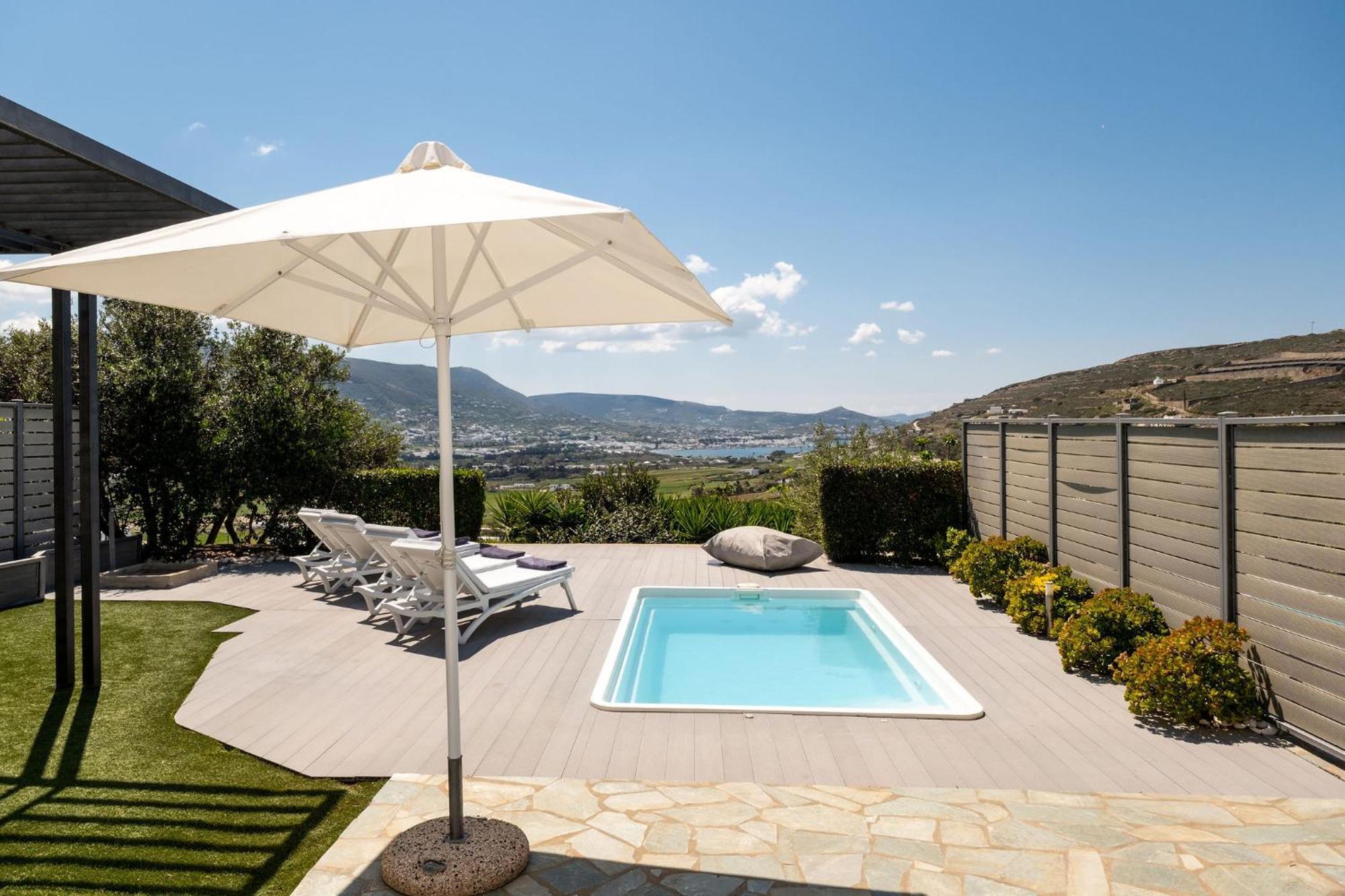 Azzurro Bianco Suites Páros 外观 照片