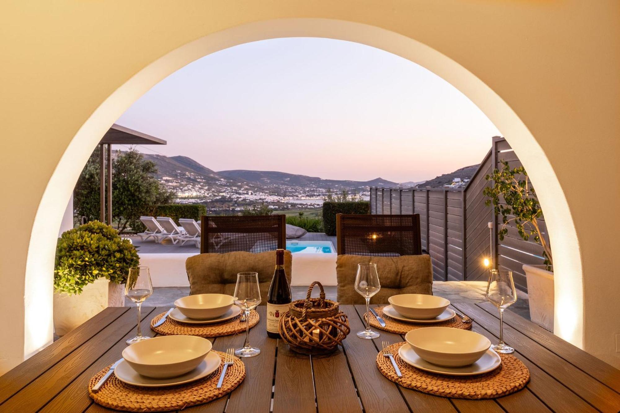 Azzurro Bianco Suites Páros 外观 照片