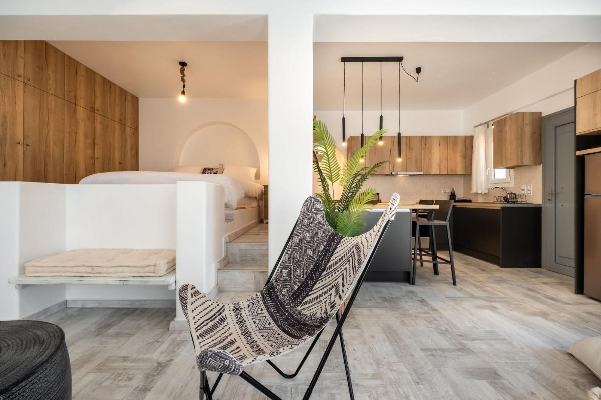 Azzurro Bianco Suites Páros 外观 照片