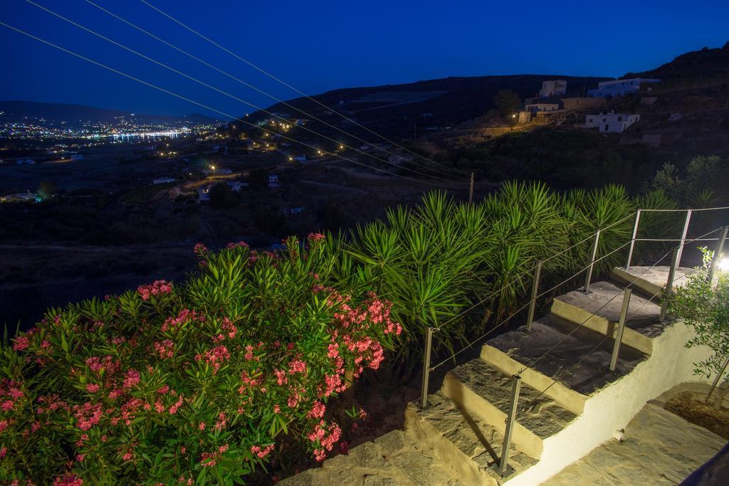 Azzurro Bianco Suites Páros 外观 照片