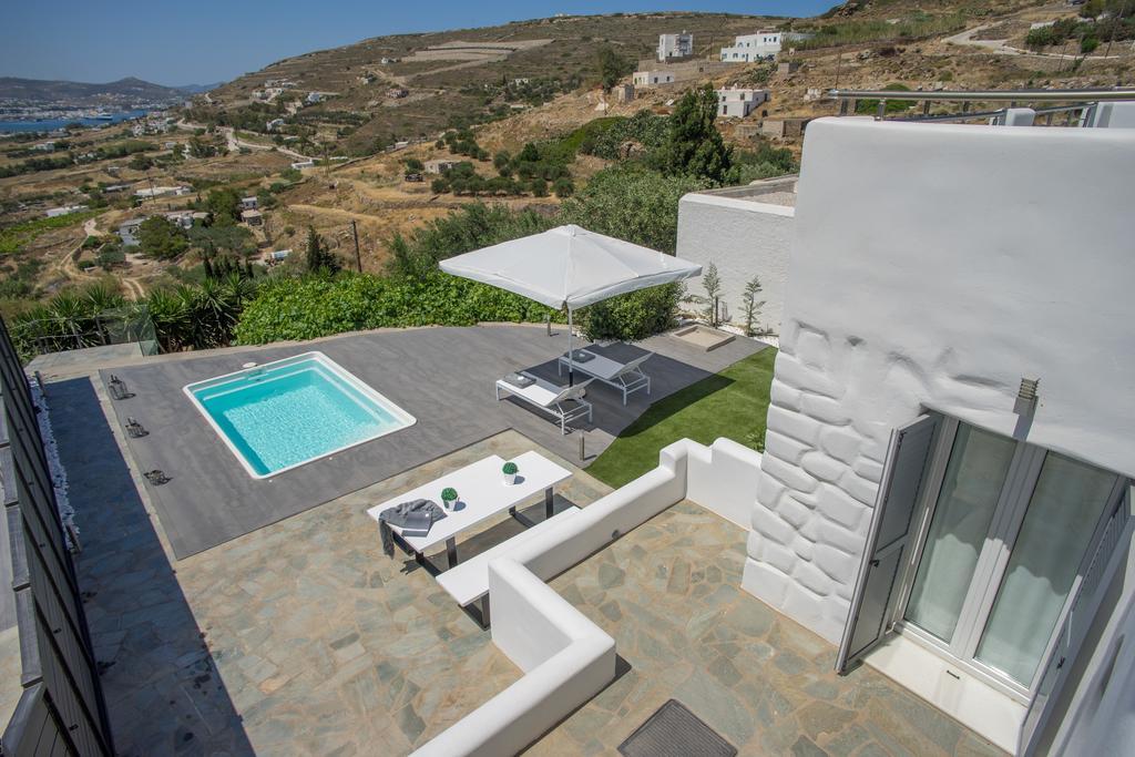 Azzurro Bianco Suites Páros 外观 照片